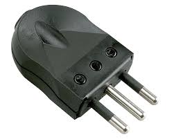 ENCHUFE MACHO REV. 3P 10A