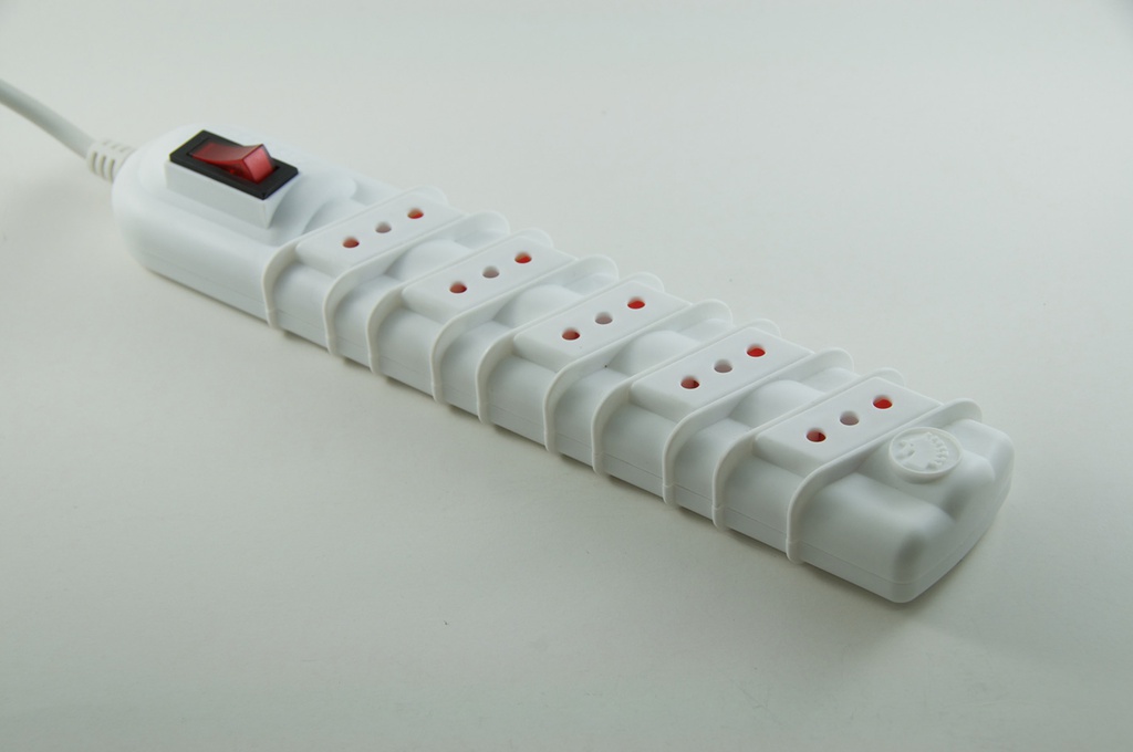 ALARGADOR RITTIG 5PTOS 3MT C/INTERRUPTOR