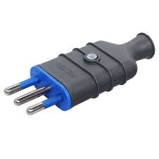 ENCHUFE MACHO 2P+T 10A REFORZADO