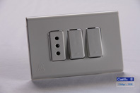 INTERRUPTOR DOBLE 9/15 + ENCHUFE SIMPLE EMB.